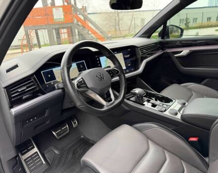 Білий Фольксваген Туарег, об'ємом двигуна 3 л та пробігом 63 тис. км за 62999 $, фото 12 на Automoto.ua