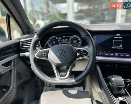 Білий Фольксваген Туарег, об'ємом двигуна 2.99 л та пробігом 26 тис. км за 69999 $, фото 21 на Automoto.ua