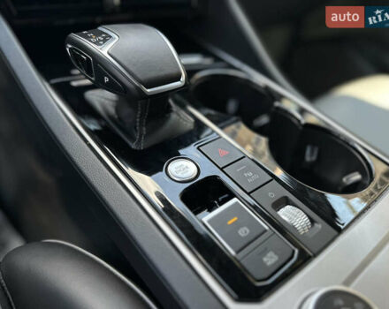 Білий Фольксваген Туарег, об'ємом двигуна 2.99 л та пробігом 26 тис. км за 69999 $, фото 33 на Automoto.ua