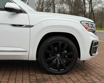 Білий Фольксваген Туарег, об'ємом двигуна 3.6 л та пробігом 61 тис. км за 33700 $, фото 3 на Automoto.ua