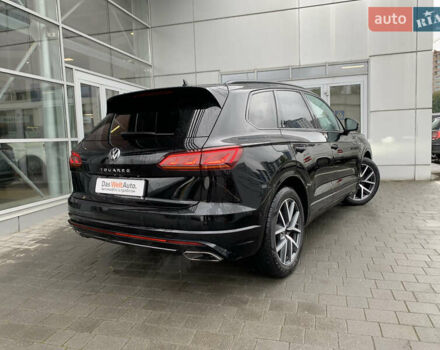 Білий Фольксваген Туарег, об'ємом двигуна 2.99 л та пробігом 88 тис. км за 64000 $, фото 3 на Automoto.ua