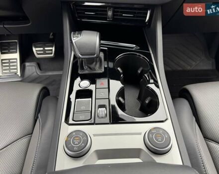 Белый Фольксваген Туарег, объемом двигателя 3 л и пробегом 63 тыс. км за 62999 $, фото 21 на Automoto.ua