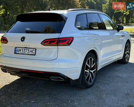 Белый Фольксваген Туарег, объемом двигателя 2.97 л и пробегом 135 тыс. км за 65700 $, фото 7 на Automoto.ua