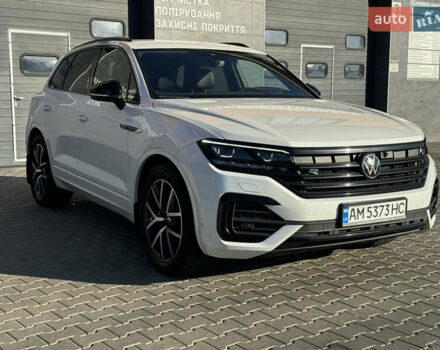 Белый Фольксваген Туарег, объемом двигателя 2.97 л и пробегом 138 тыс. км за 63000 $, фото 4 на Automoto.ua