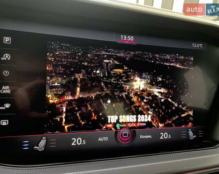 Белый Фольксваген Туарег, объемом двигателя 2.97 л и пробегом 98 тыс. км за 69000 $, фото 19 на Automoto.ua