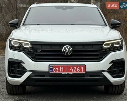 Белый Фольксваген Туарег, объемом двигателя 2.97 л и пробегом 131 тыс. км за 59979 $, фото 18 на Automoto.ua