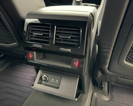 Білий Фольксваген Туарег, об'ємом двигуна 3 л та пробігом 63 тис. км за 62999 $, фото 17 на Automoto.ua