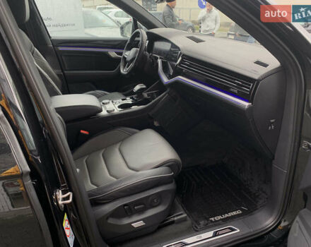 Білий Фольксваген Туарег, об'ємом двигуна 2.99 л та пробігом 88 тис. км за 64000 $, фото 23 на Automoto.ua