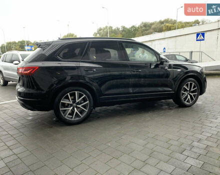 Білий Фольксваген Туарег, об'ємом двигуна 2.99 л та пробігом 88 тис. км за 64000 $, фото 2 на Automoto.ua