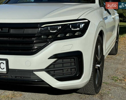 Белый Фольксваген Туарег, объемом двигателя 2.97 л и пробегом 135 тыс. км за 65700 $, фото 9 на Automoto.ua