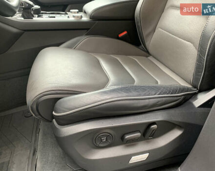 Білий Фольксваген Туарег, об'ємом двигуна 2.99 л та пробігом 88 тис. км за 64000 $, фото 17 на Automoto.ua