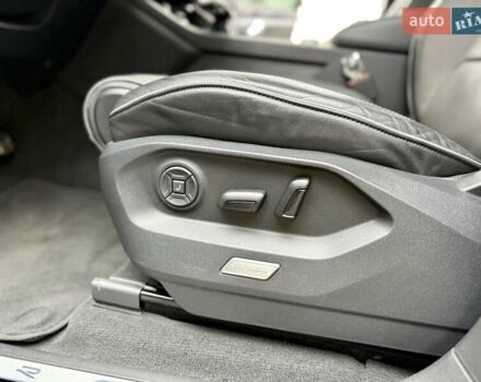 Білий Фольксваген Туарег, об'ємом двигуна 2.97 л та пробігом 79 тис. км за 63700 $, фото 31 на Automoto.ua