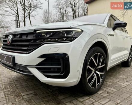 Білий Фольксваген Туарег, об'ємом двигуна 2.97 л та пробігом 79 тис. км за 63700 $, фото 5 на Automoto.ua