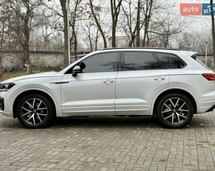 Білий Фольксваген Туарег, об'ємом двигуна 2.97 л та пробігом 79 тис. км за 63700 $, фото 25 на Automoto.ua