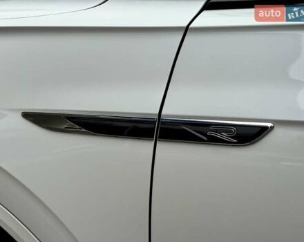 Білий Фольксваген Туарег, об'ємом двигуна 2.97 л та пробігом 79 тис. км за 63700 $, фото 26 на Automoto.ua