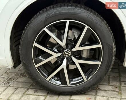 Білий Фольксваген Туарег, об'ємом двигуна 2.97 л та пробігом 79 тис. км за 63700 $, фото 27 на Automoto.ua