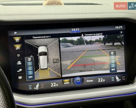 Білий Фольксваген Туарег, об'ємом двигуна 2.97 л та пробігом 77 тис. км за 64900 $, фото 38 на Automoto.ua