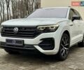 Білий Фольксваген Туарег, об'ємом двигуна 2.97 л та пробігом 79 тис. км за 63700 $, фото 2 на Automoto.ua