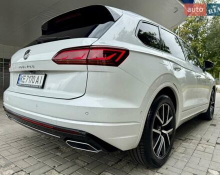 Білий Фольксваген Туарег, об'ємом двигуна 2.97 л та пробігом 77 тис. км за 64900 $, фото 13 на Automoto.ua