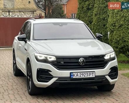 Білий Фольксваген Туарег, об'ємом двигуна 2.97 л та пробігом 100 тис. км за 63999 $, фото 8 на Automoto.ua