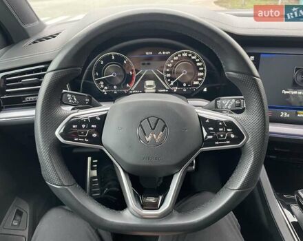 Білий Фольксваген Туарег, об'ємом двигуна 2.97 л та пробігом 100 тис. км за 63999 $, фото 13 на Automoto.ua