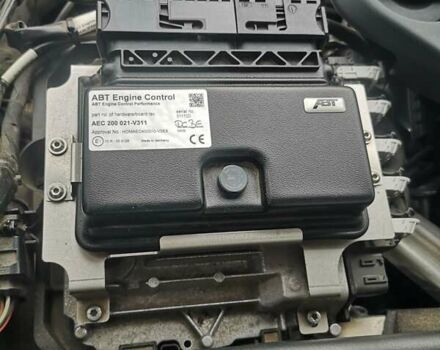 Белый Фольксваген Туарег, объемом двигателя 3 л и пробегом 55 тыс. км за 85500 $, фото 22 на Automoto.ua