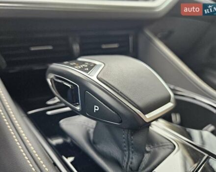 Белый Фольксваген Туарег, объемом двигателя 3 л и пробегом 32 тыс. км за 76890 $, фото 54 на Automoto.ua