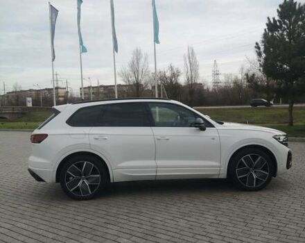 Белый Фольксваген Туарег, объемом двигателя 3 л и пробегом 55 тыс. км за 85500 $, фото 8 на Automoto.ua