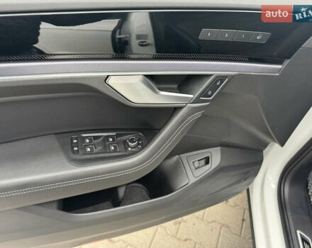 Білий Фольксваген Туарег, об'ємом двигуна 2.97 л та пробігом 33 тис. км за 76900 $, фото 8 на Automoto.ua