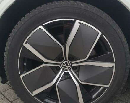 Белый Фольксваген Туарег, объемом двигателя 3 л и пробегом 55 тыс. км за 85500 $, фото 12 на Automoto.ua