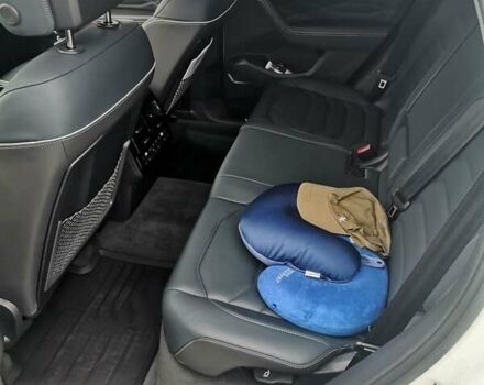 Белый Фольксваген Туарег, объемом двигателя 3 л и пробегом 55 тыс. км за 85500 $, фото 23 на Automoto.ua