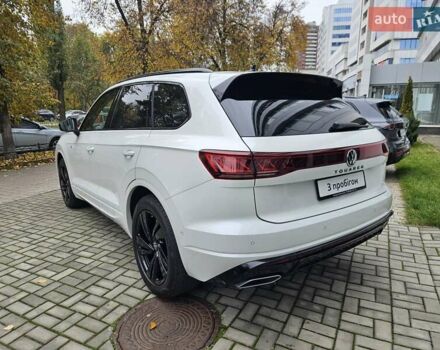 Белый Фольксваген Туарег, объемом двигателя 3 л и пробегом 32 тыс. км за 76890 $, фото 9 на Automoto.ua