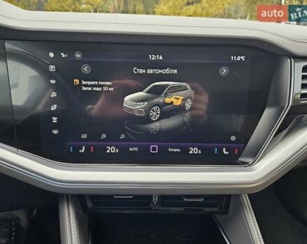 Белый Фольксваген Туарег, объемом двигателя 3 л и пробегом 32 тыс. км за 76890 $, фото 48 на Automoto.ua