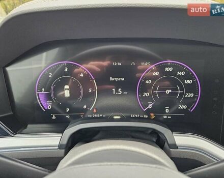 Белый Фольксваген Туарег, объемом двигателя 3 л и пробегом 32 тыс. км за 76890 $, фото 47 на Automoto.ua