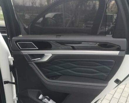 Белый Фольксваген Туарег, объемом двигателя 3 л и пробегом 55 тыс. км за 85500 $, фото 24 на Automoto.ua