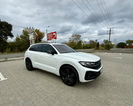 Белый Фольксваген Туарег, объемом двигателя 2.97 л и пробегом 2 тыс. км за 92000 $, фото 29 на Automoto.ua