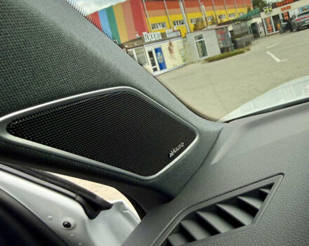 Белый Фольксваген Туарег, объемом двигателя 2.97 л и пробегом 2 тыс. км за 92000 $, фото 21 на Automoto.ua