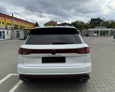 Белый Фольксваген Туарег, объемом двигателя 2.97 л и пробегом 2 тыс. км за 92000 $, фото 34 на Automoto.ua