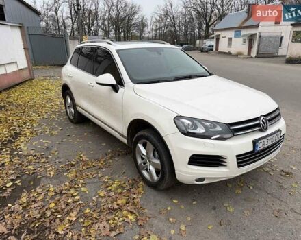 Белый Фольксваген Туарег, объемом двигателя 2.97 л и пробегом 265 тыс. км за 18000 $, фото 1 на Automoto.ua