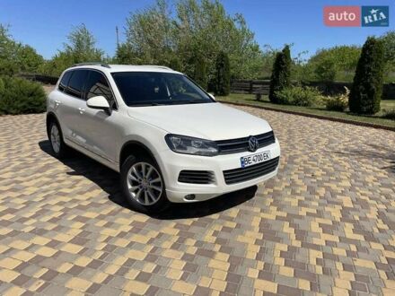 Фольксваген Туарег 2011 в Южноукраинске на Automoto.ua Белый Фольксваген Туарег, объемом двигателя 2.97 л и пробегом 240 тыс. км за 22222 $, фото 1 на Automoto.ua