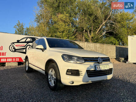 Фольксваген Туарег 2011 у Черкасах на Automoto.ua Білий Фольксваген Туарег, об'ємом двигуна 2.97 л та пробігом 319 тис. км за 15000 $, фото 1 на Automoto.ua