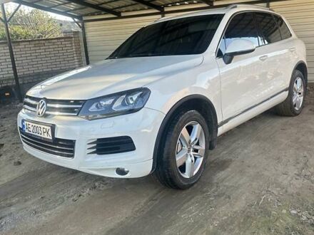 Белый Фольксваген Туарег, объемом двигателя 2.97 л и пробегом 230 тыс. км за 16500 $, фото 1 на Automoto.ua