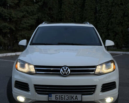 Белый Фольксваген Туарег, объемом двигателя 3.6 л и пробегом 296 тыс. км за 12900 $, фото 1 на Automoto.ua