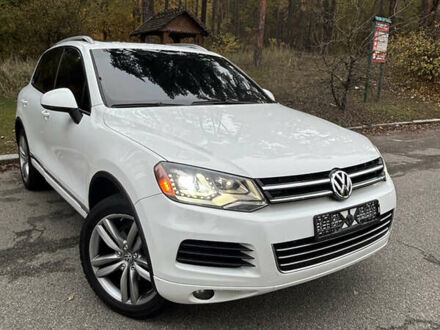 Белый Фольксваген Туарег, объемом двигателя 2.97 л и пробегом 237 тыс. км за 16900 $, фото 1 на Automoto.ua