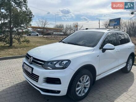 Фольксваген Туарег 2012 в Хмельницком на Automoto.ua Белый Фольксваген Туарег, объемом двигателя 2.97 л и пробегом 237 тыс. км за 23000 $, фото 1 на Automoto.ua