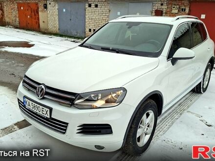 Фольксваген Туарег 2012 у Конотопе на Automoto.ua Білий Фольксваген Туарег, об'ємом двигуна 3 л та пробігом 231 тис. км за 17900 $, фото 1 на Automoto.ua