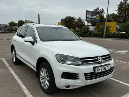 Белый Фольксваген Туарег, объемом двигателя 2.97 л и пробегом 214 тыс. км за 20900 $, фото 1 на Automoto.ua