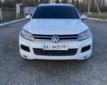 Білий Фольксваген Туарег, об'ємом двигуна 2.97 л та пробігом 259 тис. км за 17000 $, фото 1 на Automoto.ua