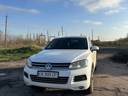 Фольксваген Туарег 2012 в Чернигове на Automoto.ua Белый Фольксваген Туарег, объемом двигателя 2.97 л и пробегом 247 тыс. км за 20999 $, фото 1 на Automoto.ua