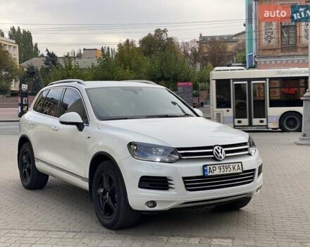 Білий Фольксваген Туарег, об'ємом двигуна 2.97 л та пробігом 230 тис. км за 14800 $, фото 1 на Automoto.ua